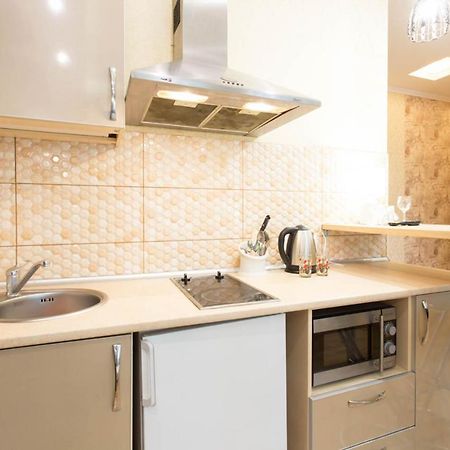 Modern New Studio - Maika Yohansena Str 18A Kharkiv Eksteriør billede